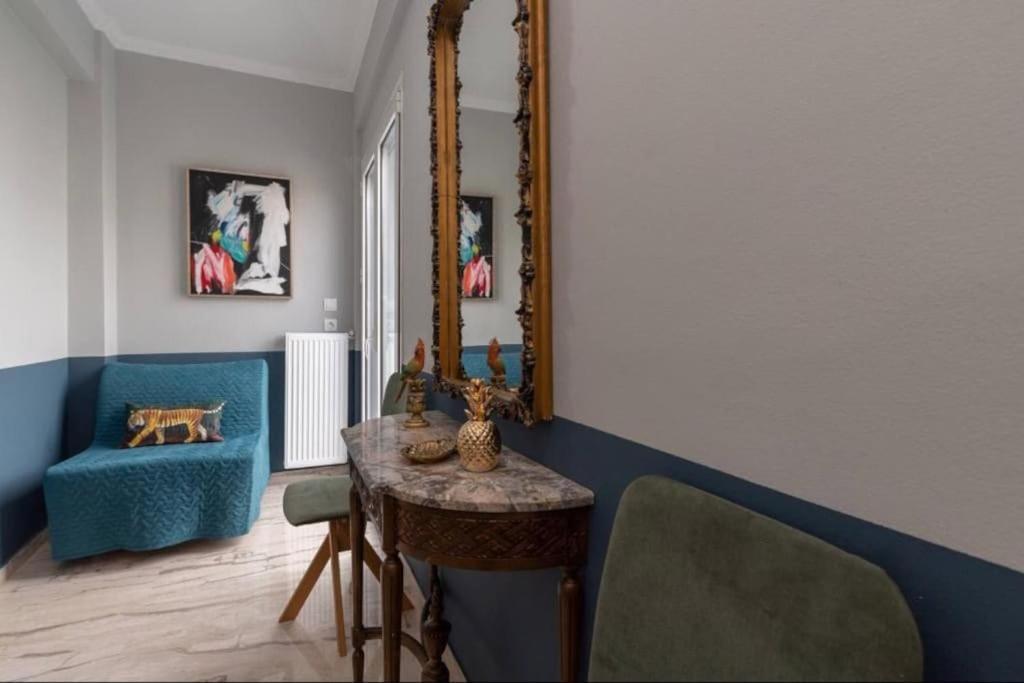 Artistic Apt In Vibrant Gazi With Large Terrace By Ghh 雅典 外观 照片